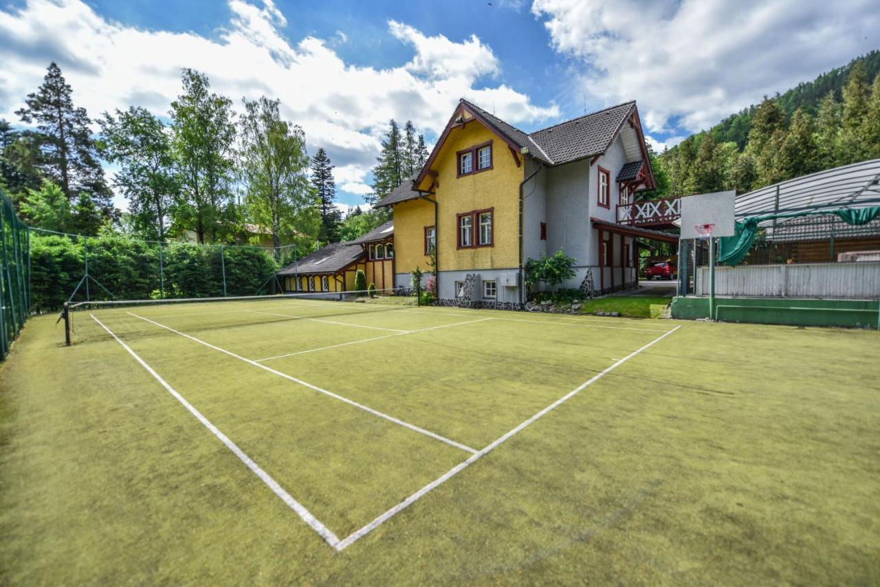 Vila Maria Hotell Tatranská Kotlina Eksteriør bilde